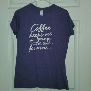 Ladies short sleeve shirt. Purple.